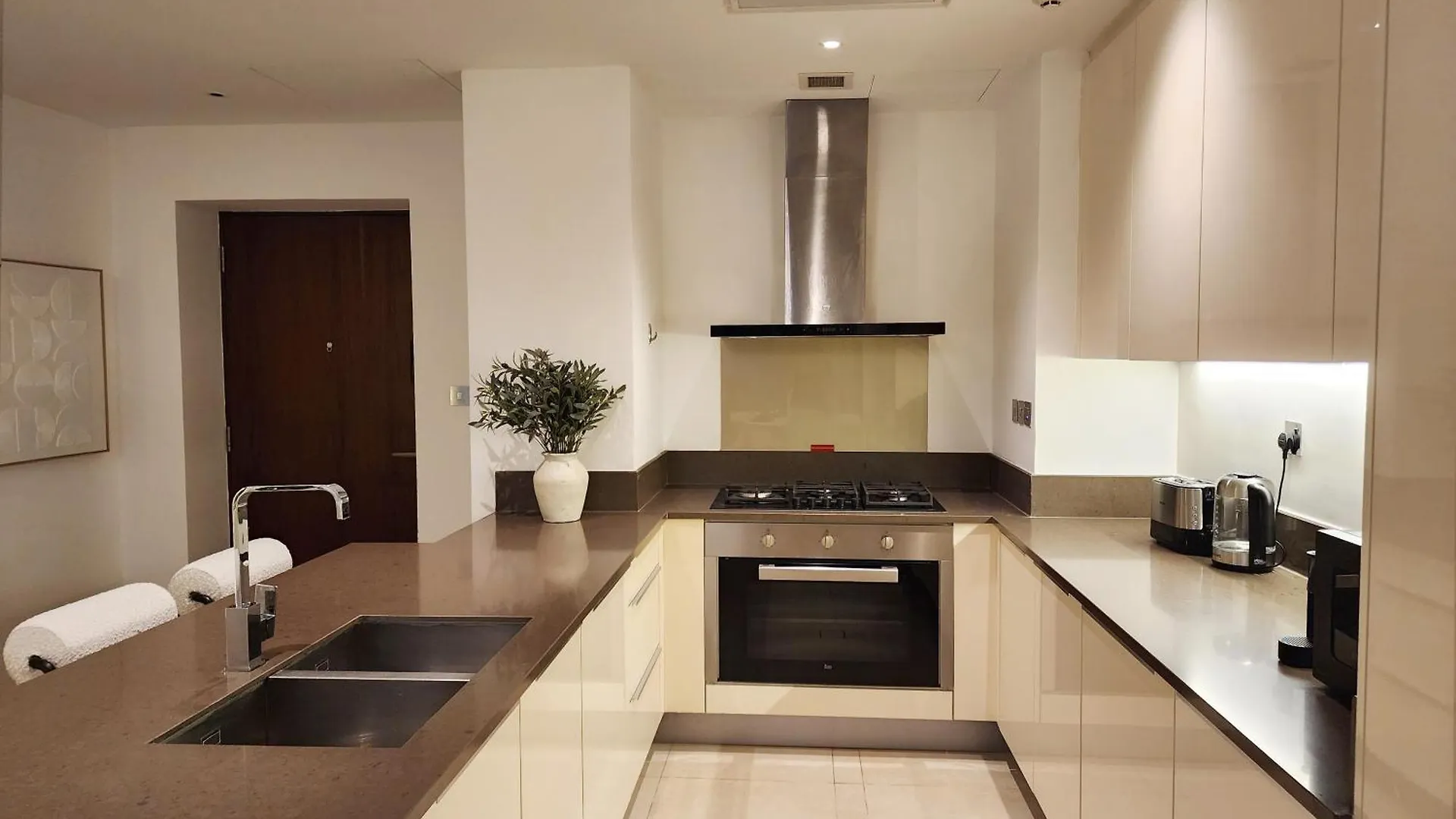 Luxe 2Br Marina Gate - Spectacular Pools With Marina Views - Marina Boutique Living Apartment Dubai