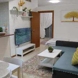 Newly Furnished Cozy 1 Bedroom Close To Jbr And Metro Дубай